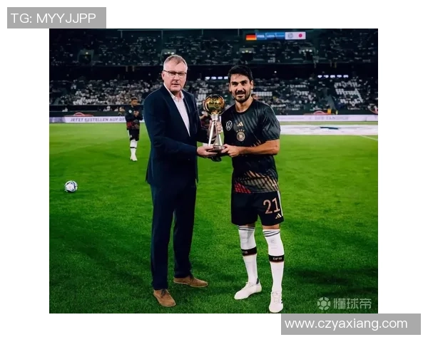 荣耀时刻足球明星颁奖词背后的故事与情感交织