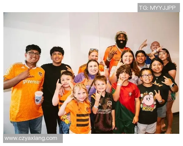 最近哪位足球明星莅临西安引发球迷热议活动盛况空前